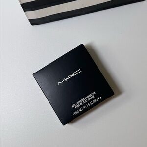 MAC Cosmetics Full Coverage Foundation